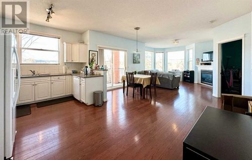 107-2134 Kensington Rd Nw, Calgary, AB, T2N3R7 | Card Image