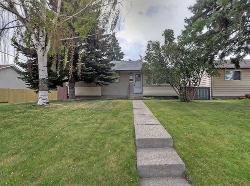 4521 Fordham Crescent Se, Calgary, AB, T2A2A2 | Card Image