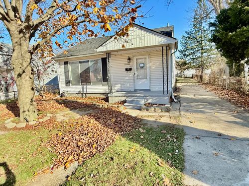 22084 Shakespeare Ave, Eastpointe, MI, 48021-2425 | Card Image