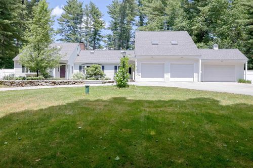 15 Pinewood Dr, Amherst, NH, 03031-3102 | Card Image