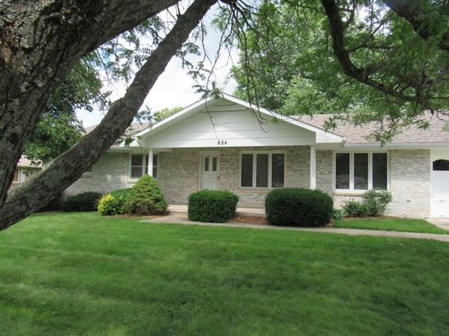 634 N Olive St, Marshfield, MO, 65706-1240 | Card Image