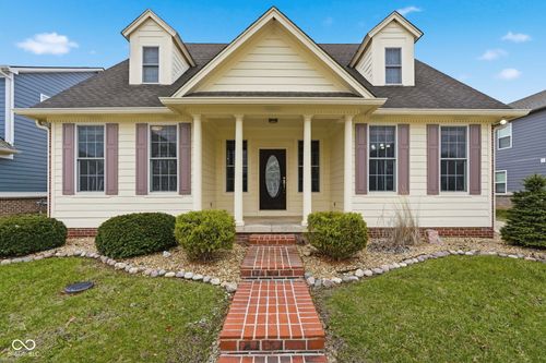 7215 Lockford Walk N, Avon, IN, 46123-9309 | Card Image