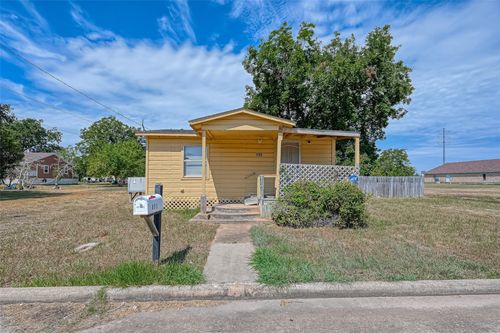 803 Mattie St, Wharton, TX, 77488-3537 | Card Image