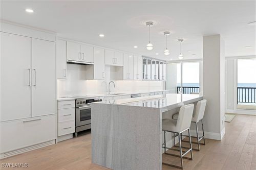 502-2382 Gulf Shore Blvd N, NAPLES, FL, 34103-4357 | Card Image