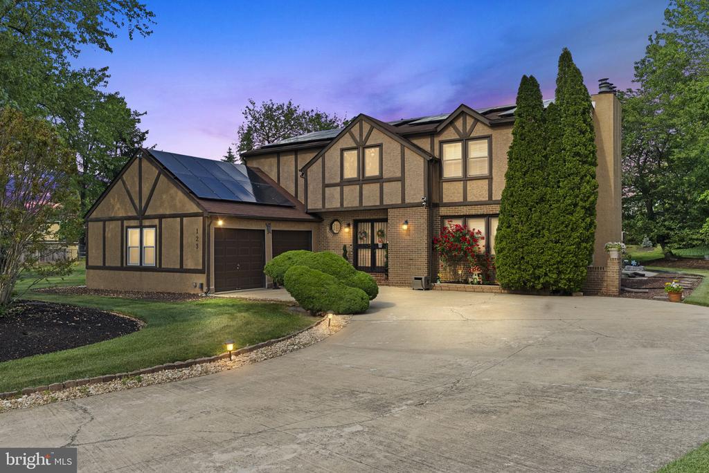 Residential in MOUNT LAUREL 2