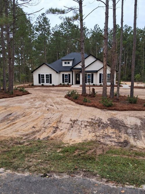 341 Nashland Ct, Nashville, GA, 31639-6352 | Card Image