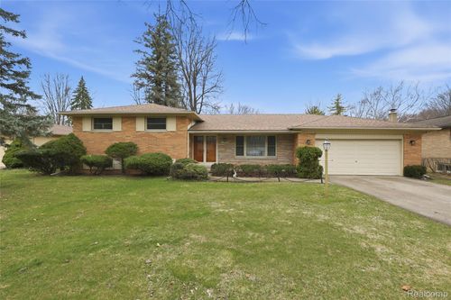 25509 Afton St, Harrison Township, MI, 48045-3103 | Card Image