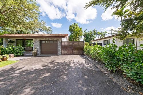 480 Nw 88th Ter, El Portal, FL, 33150-2430 | Card Image