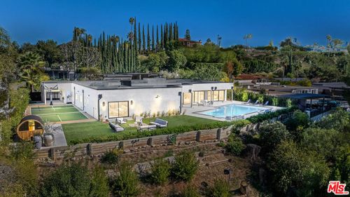 17969 Medley Dr, Encino, CA, 91316-4377 | Card Image