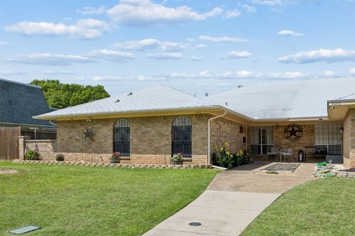 2903 Country Place Ct, Carrollton, TX, 75006-4709 | Card Image