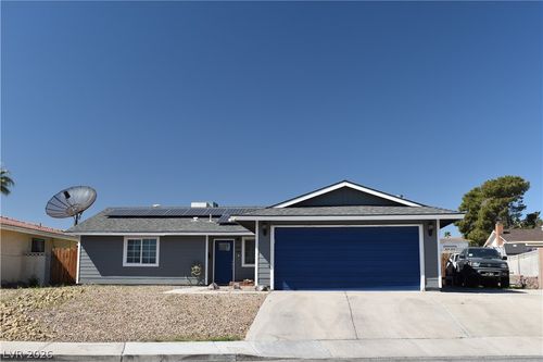 4429 Rimcrest Rd, Las Vegas, NV, 89121-6331 | Card Image