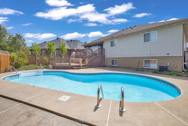 4738 Shadetree Crt, House other with 5 bedrooms, 3 bathrooms and 4 parking in Windsor ON | Image 33