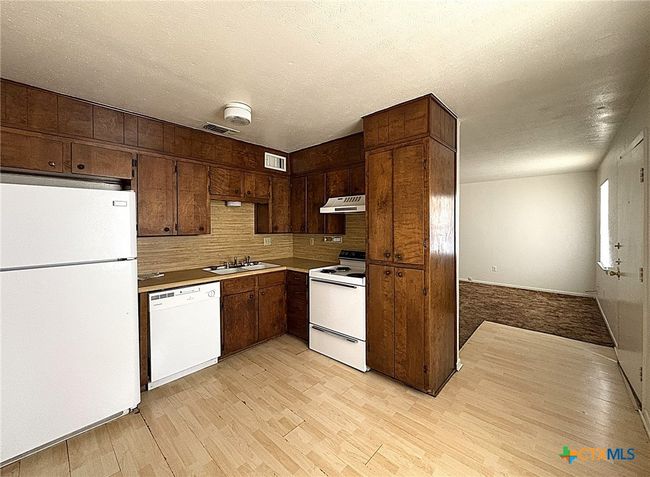 APT-5 - 702 N 1 St St, Condo with 2 bedrooms, 1 bathrooms and null parking in Copperas Cove TX | Image 4