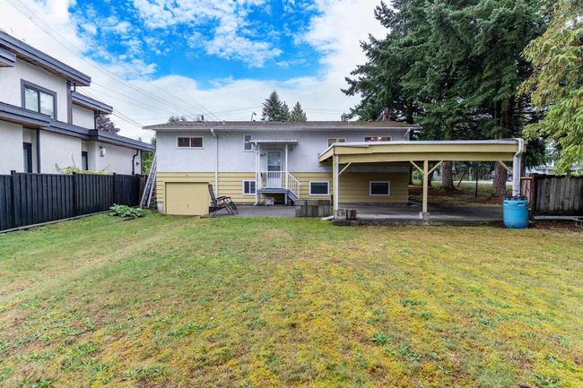 692 Blue Mountain St, House other with 3 bedrooms, 1 bathrooms and 6 parking in Coquitlam BC | Image 28
