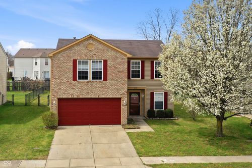 5804 Grassy Bank Dr, Indianapolis, IN, 46237-5054 | Card Image