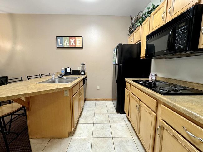 166 - 7020 Grand Geneva Way, Condo with 1 bedrooms, 1 bathrooms and null parking in Lyons WI | Image 4