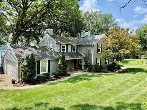 409 Southmoreland Pl, Decatur, IL, 62521-3754 | Card Image