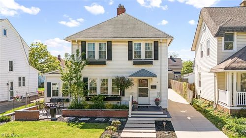 2064 Lincoln Avenue, Lakewood, OH, 44107 | Card Image