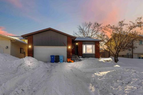 208 Blanchett Road, Fort Mcmurray, AB, T9K2H2 | Card Image