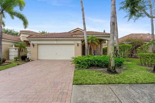 8404 Nicholls Pt, West Palm Beach, FL, 33411-5528 | Card Image