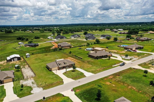239 Springwood Ranch Loop, House other with 4 bedrooms, 2 bathrooms and null parking in Springtown TX | Image 38