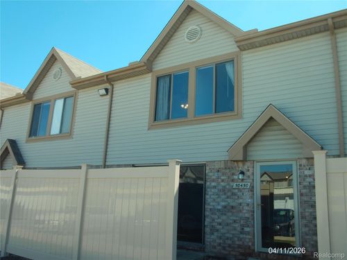 50450 Bay Run N, Chesterfield, MI, 48047-4684 | Card Image