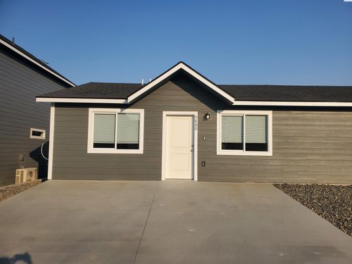 5860 W 41st Ave, Kennewick, WA, 99338-0016 | Card Image