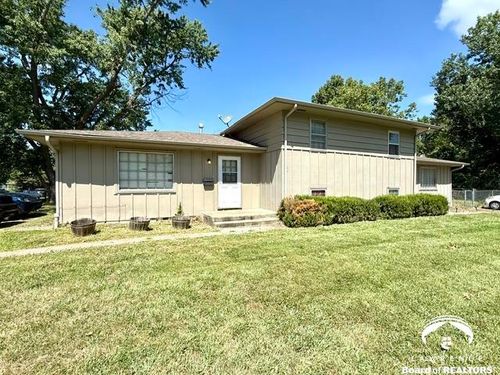 2911 & 2913 Belle Haven Drive, Lawrence, KS, 66046 | Card Image