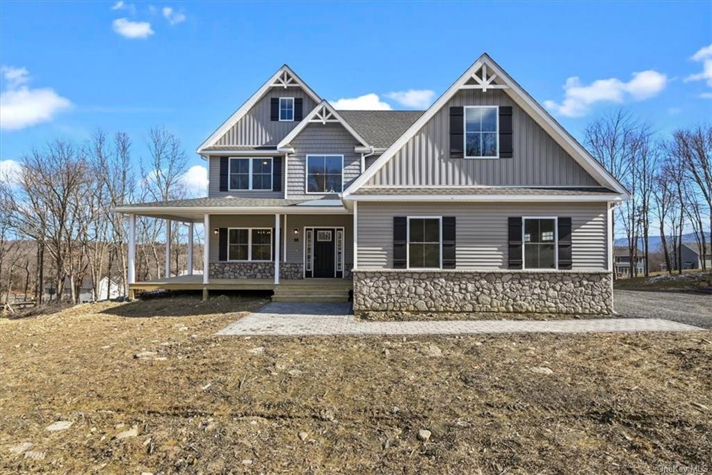 Frank St, New Windsor, NY 12553