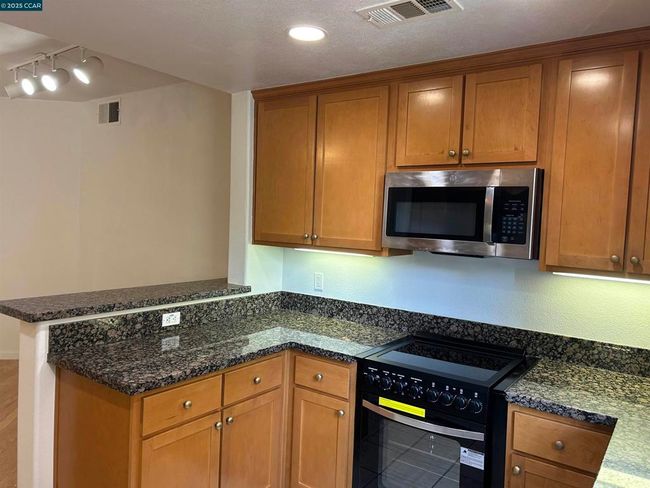 APT-352 - 1310 Saddle Rack St, Condo with 3 bedrooms, 2 bathrooms and 2 parking in San Jose CA | Image 6