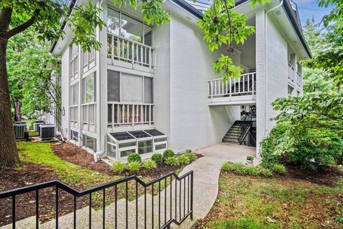 165-395 Redding Rd, Lexington, KY, 40517-2369 | Card Image