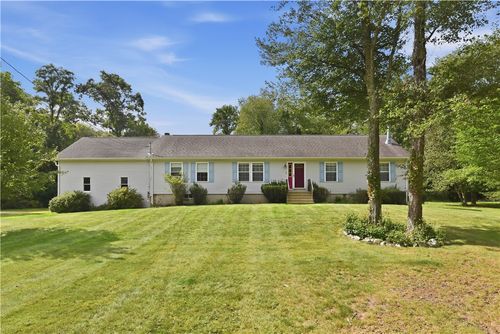 2037 Crandall Rd, Tiverton, RI, 02878-2761 | Card Image