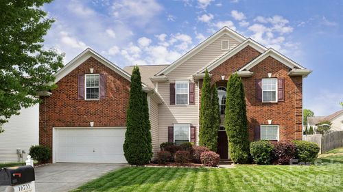16731 Macanthra Drive, Charlotte, NC, 28213 | Card Image