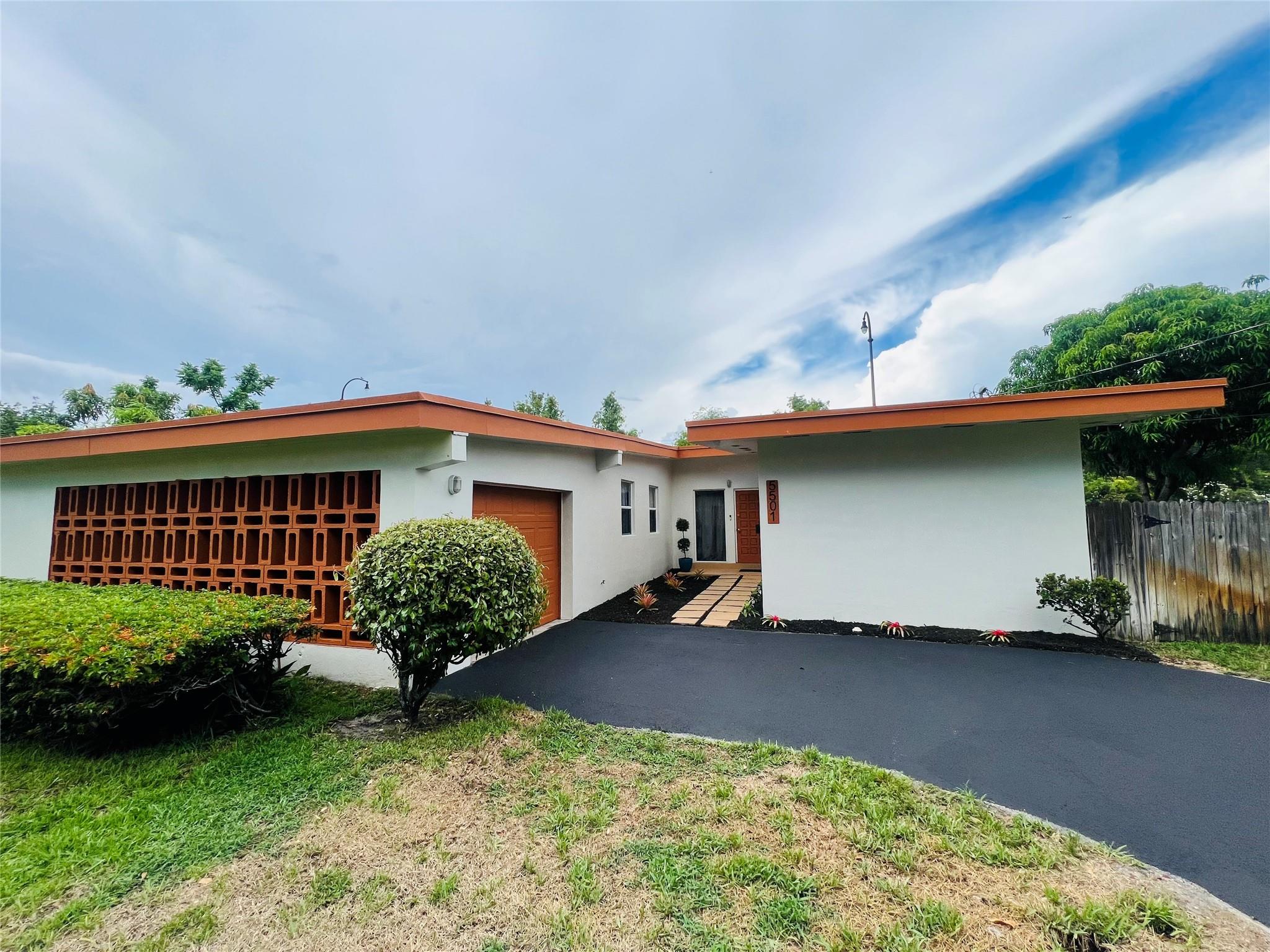 1st St, Plantation, FL 33317