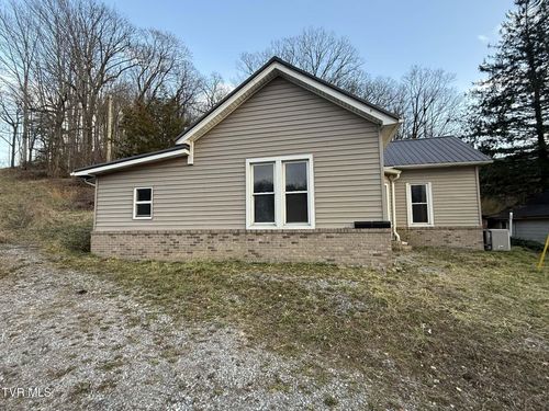 620 Gilley Ave E, Big Stone Gap, VA, 24219-3002 | Card Image