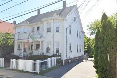 14-12 Middle St, Newton, MA, 02458-1320 | Card Image