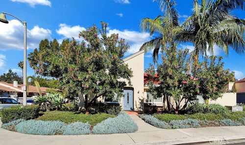 27551 Brookside Ln, San Juan Capistrano, CA, 92675-2711 | Card Image