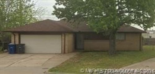 4615 S 85th East Ave, Tulsa, OK, 74145-7119 | Card Image