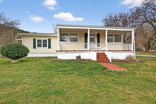 205 S Beaver Dam Ave, Damascus, VA, 24236-3015 | Card Image