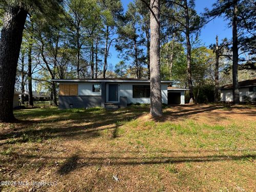 130 Cedars Of Lebanon Rd, Jackson, MS, 39206-3532 | Card Image