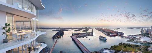 ph-5202-1400 Biscayne Blvd, Miami, FL, 33132-2694 | Card Image