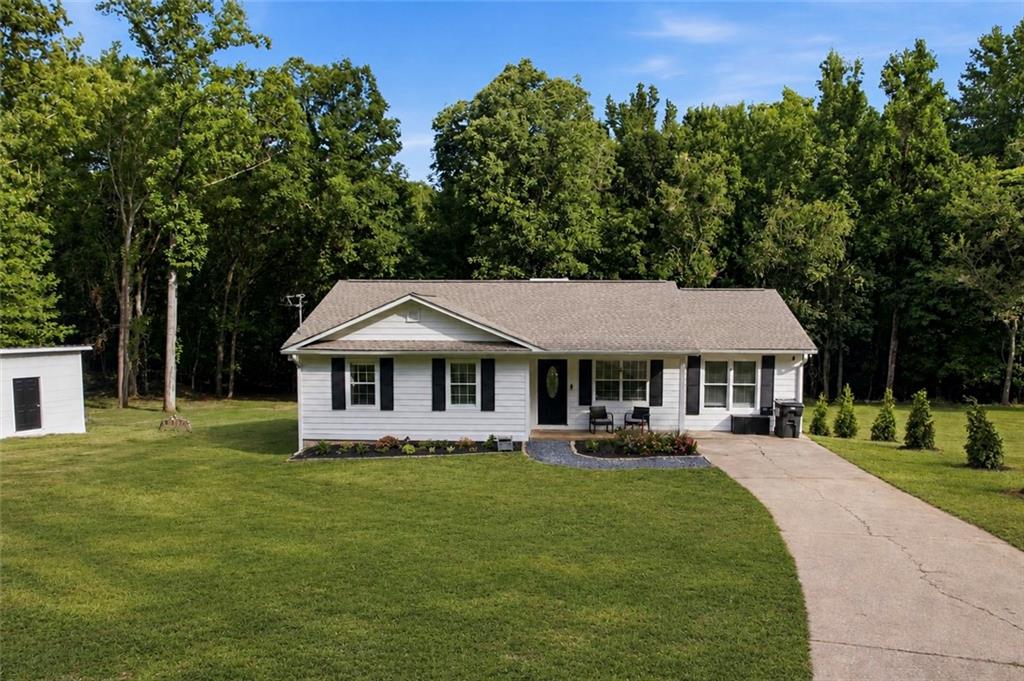 Residential in Dawsonville