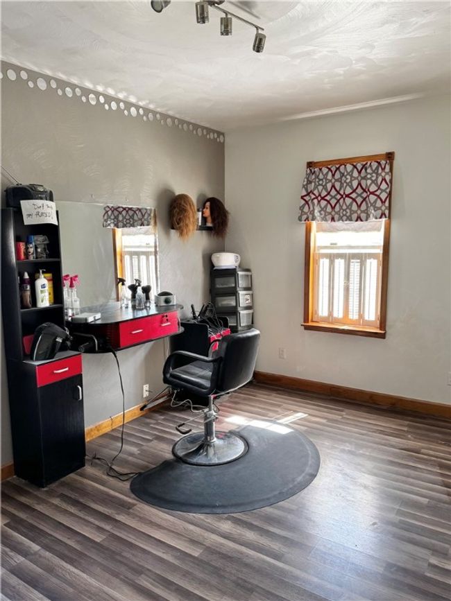 211 Stephens St, House other with 4 bedrooms, 4 bathrooms and 3 parking in Vanderbilt PA | Image 20