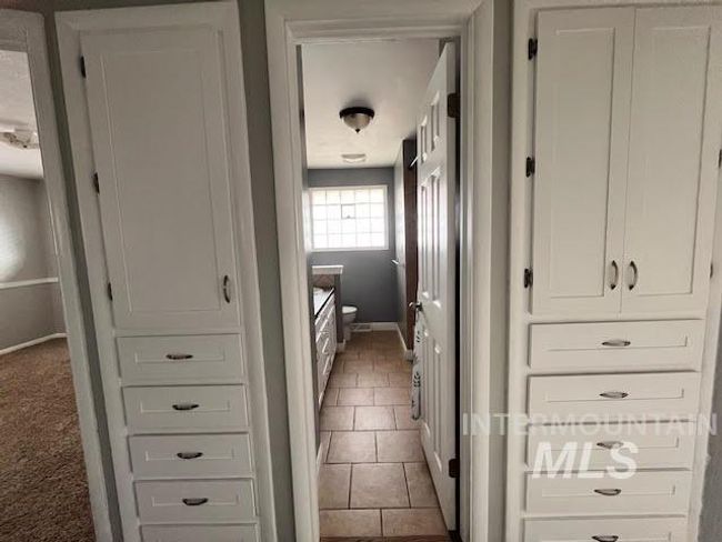 1818 E Terry St, House other with 6 bedrooms, 2 bathrooms and 4 parking in Pocatello ID | Image 21