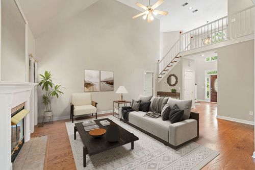 5521 Peninsula Park Lndg, Hermitage, TN, 37076-3648 | Card Image