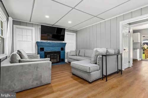 301 Beverley Pl, EDGEWATER, MD, 21037-4825 | Card Image