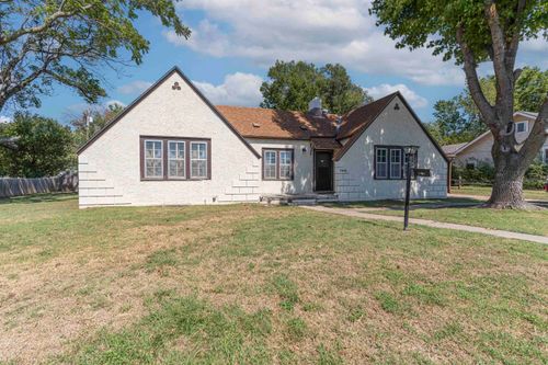 1416 W Kansas Ave, Arkansas City, KS, 67005-1935 | Card Image