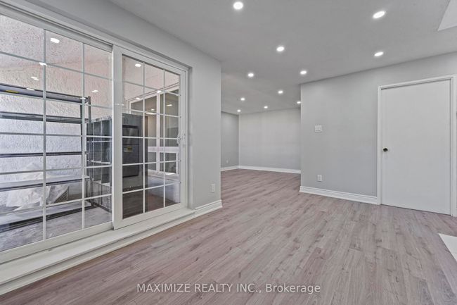 192 - 1055 Dundas St E, Condo with 3 bedrooms, 1 bathrooms and null parking in Mississauga ON | Image 20