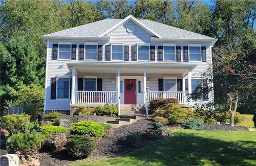 82 Laurel Dr, Greensburg, PA, 15601-4589 | Card Image