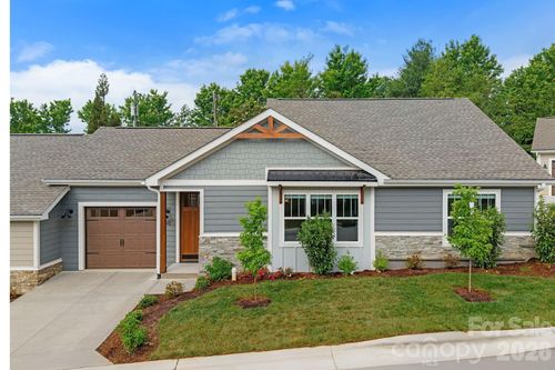 10 Heartleaf Cir, Arden, NC, 28704-1490 | Card Image